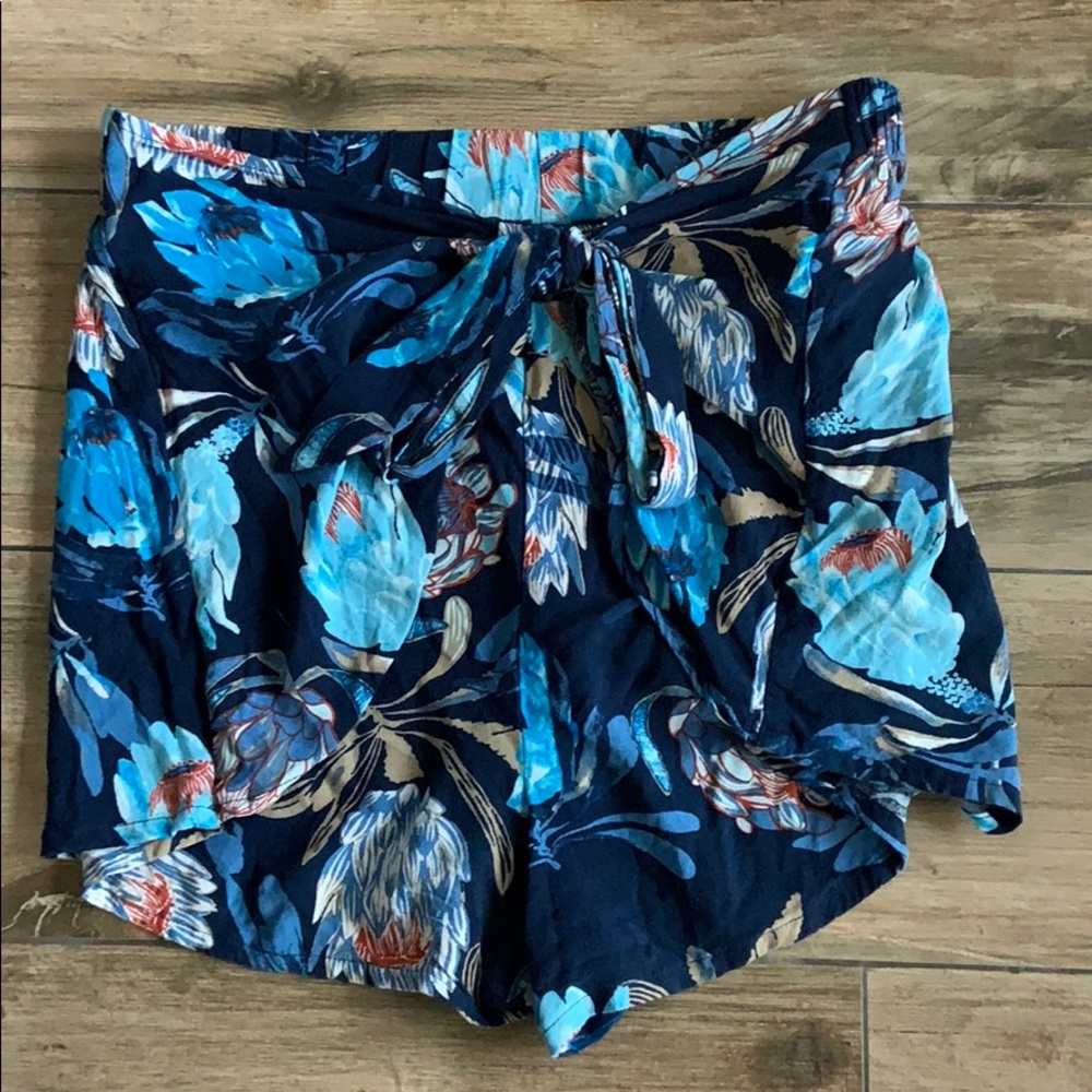 Gypsies & Moondust shorts